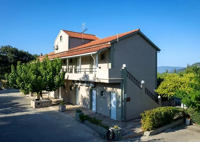 Stalaktites * Σάμη